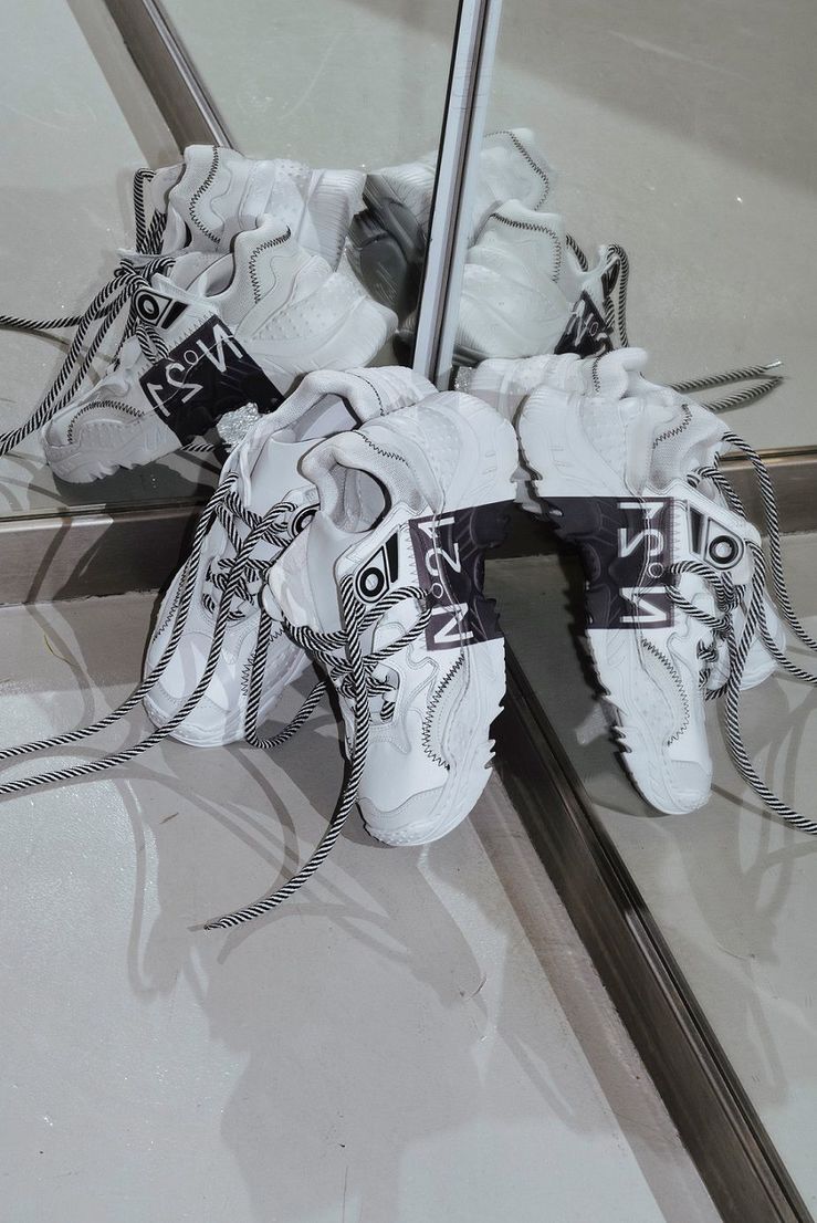 billy sneakers